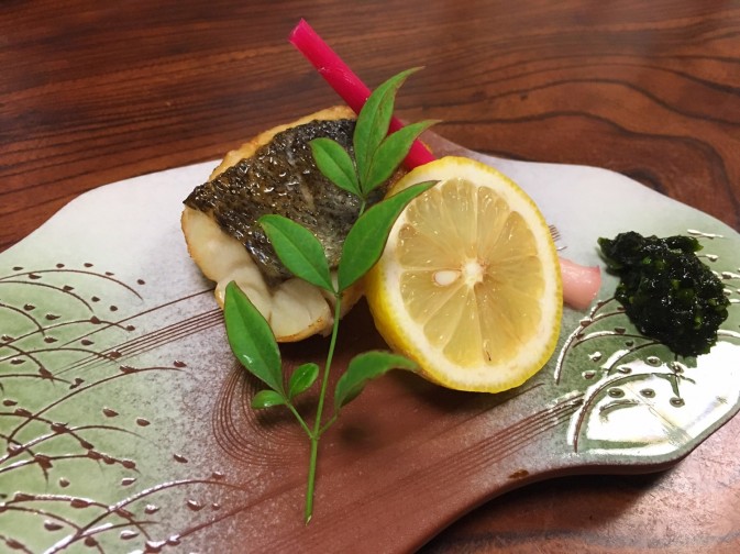 藤枝駅北「友喜」
地元の旬の魚料理が美味。